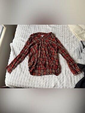 Time and Tru Red Plaid Button-Down Shirt